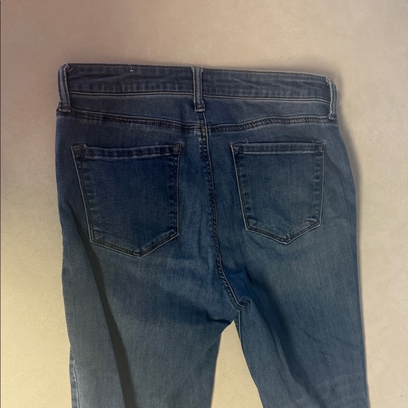 STS Blue Mid-Wash Denim Jeans🐶 - Picture 8 of 10